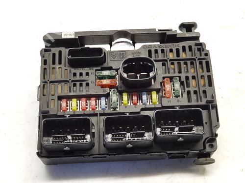 Used Fuse box Fuse box 39587890 39587890