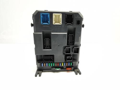Used Fuse box PEUGEOT 207 (WA_, WC_) 1.4 HDi (68 hp) 26408695