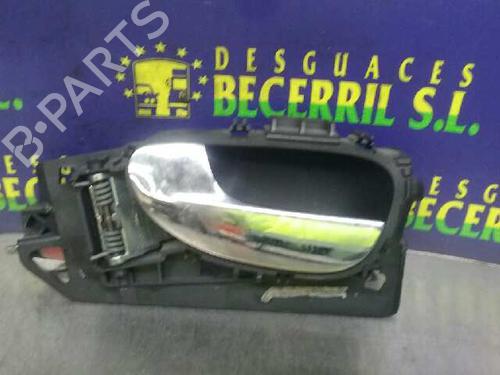 Used Front left interior door handle PEUGEOT 307 Break (3E) 2.0 HDI 110 (107 hp) 8431611