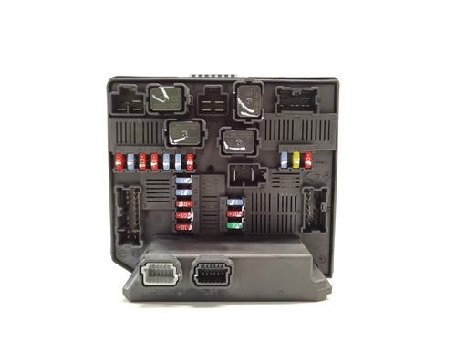 Used Fuse box RENAULT KOLEOS I (HY_) [2008-2025]  16889445