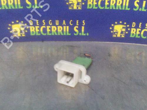 Used Heater resistor FORD FIESTA V (JH_, JD_) 1.4 TDCi (68 hp) 12330135