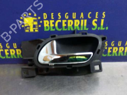 Used Front left interior door handle PEUGEOT 407 (6D_) 2.0 (6DRFNB, 6DRFNE) (136 hp) 8444687