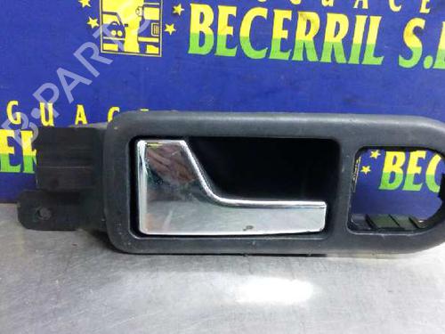 Used Front left interior door handle VW GOLF IV (1J1) 1.9 TDI (90 hp) 8438124