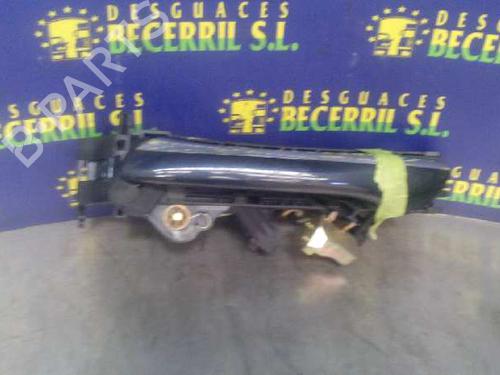 Used Rear left exterior door handle MERCEDES-BENZ S-CLASS (W220) [1998-2005]  8431051