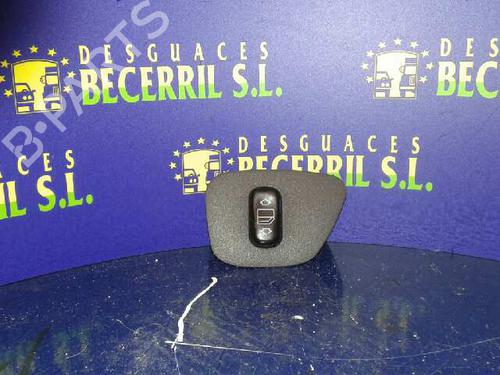 Used Left rear window switch MERCEDES-BENZ E-CLASS (W210) [1995-2003]  8425352