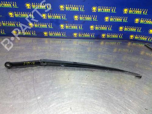 Used Front windshield wiper arm BMW 3 (E46) 320 d (150 hp) 8427434