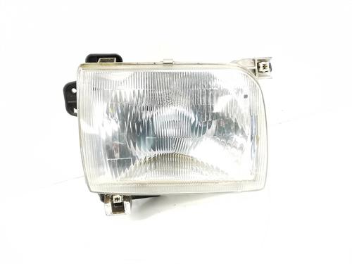 Used Right headlight NISSAN PICK UP (D22) 2.5 TD 4WD (103 hp) 29638008