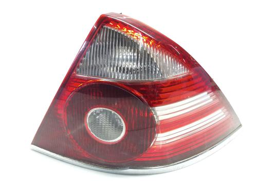 Used Right taillight FORD MONDEO III (B5Y) 2.0 TDCi (130 hp) 30644993