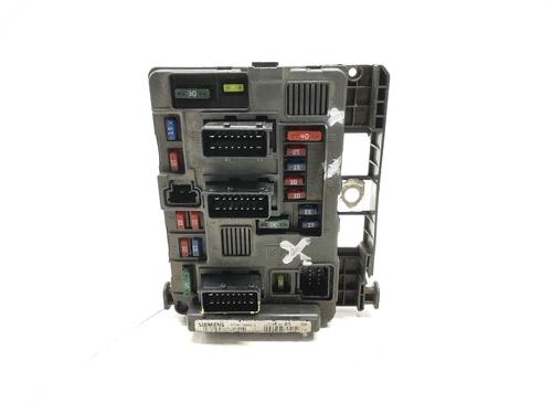Sicherungskasten für CITROËN C5 I (DC_) 2.2 HDi (DC4HXB, DC4HXE) (133 hp) 30788554