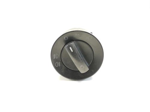 Used Headlight switch VW POLO IV (9N_, 9A_) 1.2 12V (64 hp) 31043312
