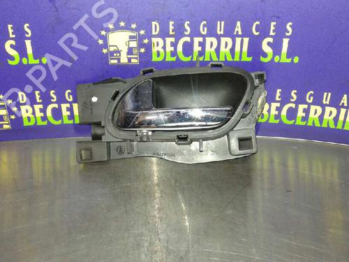 Used Front left interior door handle PEUGEOT 407 (6D_) 2.0 (6DRFNB, 6DRFNE) (136 hp) 8429414