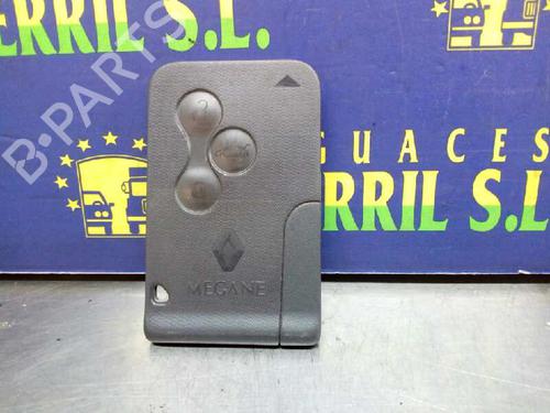 Used Electronic module RENAULT MEGANE II Saloon (LM0/1_) [2003-2025]  14017459