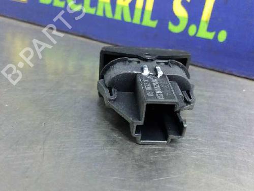 Right front window switch FORD MONDEO III (B5Y) 2.0 TDCi | BP8438453I26 