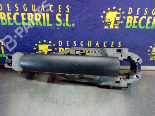 Used Front left exterior door handle Front left exterior door handle VW GOLF IV (1J1) 1.9 TDI (90 hp) 8456928 8456928