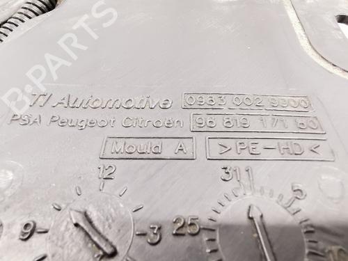 AdBlue tank PEUGEOT 407 Coupe (6C_) 2.0 HDi | BP31074177M85