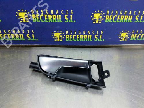 Used Front right interior door handle AUDI A3 (8P1) 2.0 TDI 16V (140 hp) 8455680