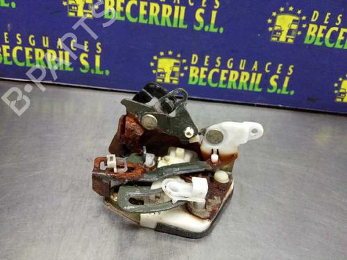 Used Rear left lock HYUNDAI SANTAMO [1998-2002]  8448871
