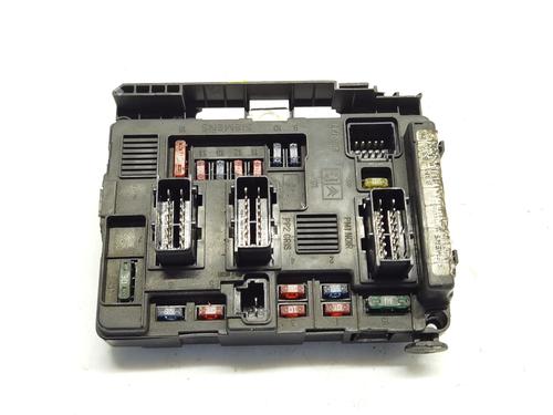 Used Fuse box Fuse box CITROËN C5 I (DC_) 2.0 HDi (DCRHYB) (90 hp) 40083518 40083518