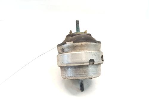 Used Engine mount AUDI A4 B6 (8E2) 2.0 (130 hp) 27598004