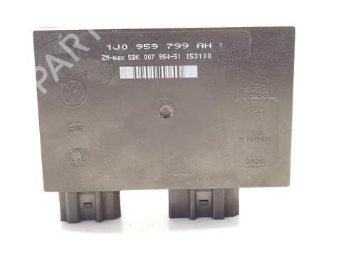 Used Electronic module Electronic module VW GOLF IV (1J1) 1.9 TDI (115 hp) 40038394 40038394
