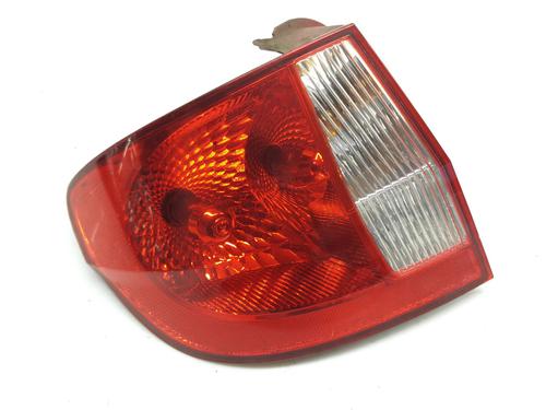 Feu arrière gauche HYUNDAI GETZ (TB) 1.4 i (97 hp) 32020070
