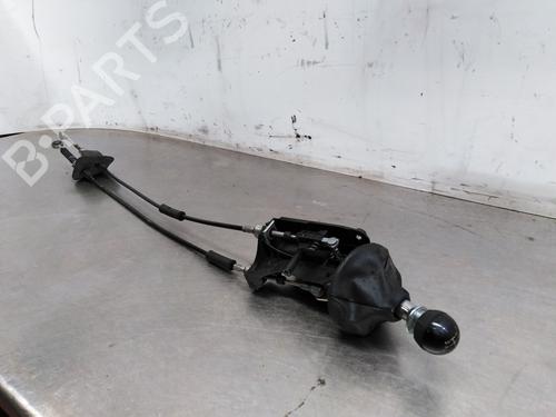 Used Gear lever FIAT 500 (312_) 1.3 D Multijet (312AXB1A) (75 hp) 8444608