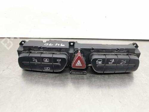 Used Warning switch MERCEDES-BENZ CLK (C209) [2002-2010]  8464238