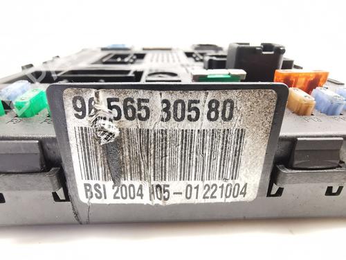 Fuse box CITROËN C5 II (RC_) 2.0 HDi (RCRHRH) | BP28163681E1 