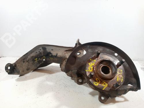 Used Left front steering knuckle NISSAN PRIMERA (P11) [1996-2002]  9183202