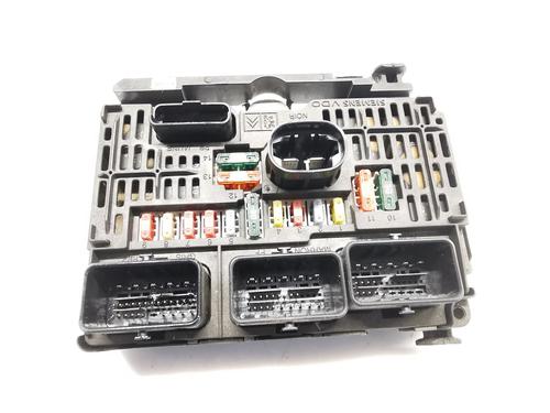 Used Fuse box Fuse box PEUGEOT 407 (6D_) 1.6 HDi 110 (6D9HZC, 6D9HYC) (109 hp) 33398937 33398937