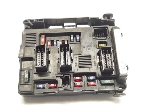 Used Fuse box Fuse box PEUGEOT 206 Hatchback (2A/C) 2.0 HDI 90 (90 hp) 35775320 35775320