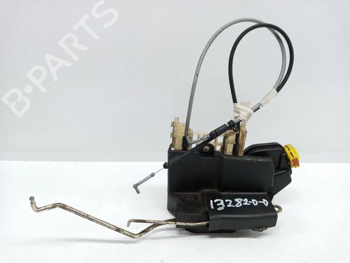 Used Front right lock HYUNDAI ELANTRA III (XD) 2.0 CRDi (113 hp) 8616444