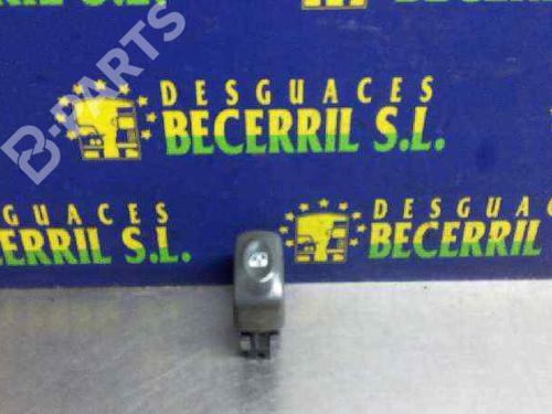 Used Right front window switch Right front window switch RENAULT SCÉNIC I MPV (JA0/1_, FA0_) 1.9 dCi (JA05, JA1F) (102 hp) 8443638 8443638