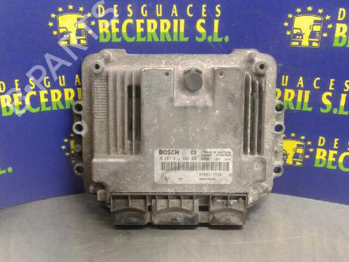 Used Engine control unit (ECU) RENAULT LAGUNA II (BG0/1_) [2001-2007]  8451994