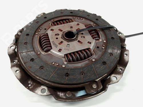 Used Injection rail Injection rail FORD MONDEO II Turnier (BNP) 1.8 TD (90 hp) 11175832 11175832