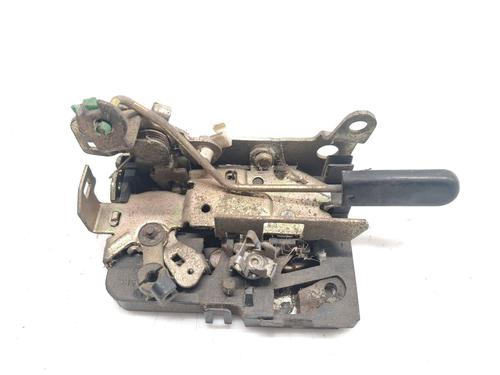 Vergrendeling rechts voor Vergrendeling rechts voor IVECO DAILY III Platform/Chassis 35 C 10 V , 35 S 10 V (AMJA14A1, AMJA64A1, AMJA65A1,... (95 hp) 36812352 36812352