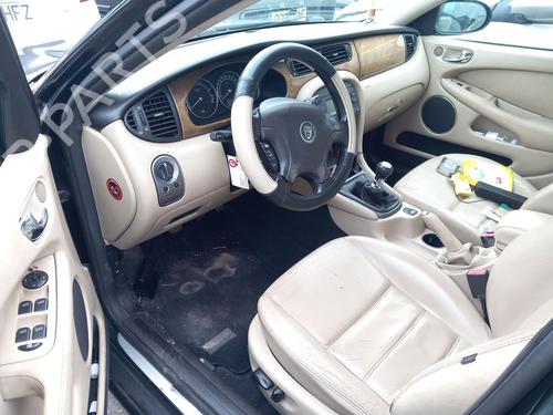 Right taillight JAGUAR X-TYPE I (X400) 2.0 D | BP31183074C35 