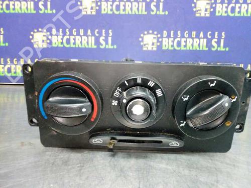 Used Climate control KIA RIO I Hatchback (DC) 1.5 16V (98 hp) 8440471