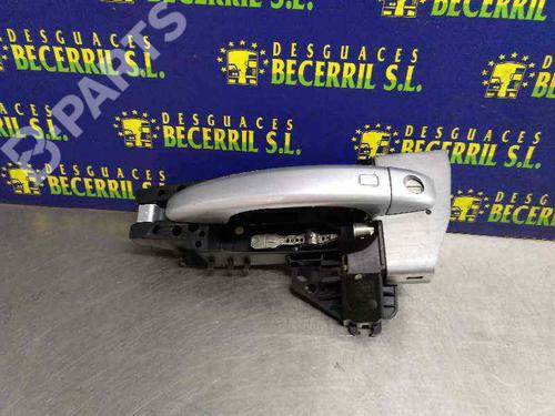 Used Front left exterior door handle Front left exterior door handle AUDI A4 B8 (8K2) 2.0 TDI (136 hp) 8437805 8437805