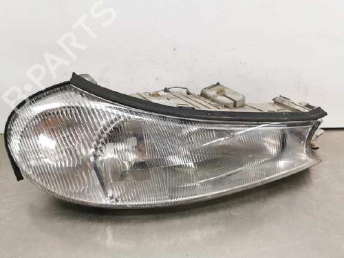 Used Right headlight FORD MONDEO II (BAP) 1.8 TD (90 hp) 8465803