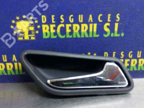Used Rear right interior door handle Rear right interior door handle MERCEDES-BENZ A-CLASS (W169) A 160 CDI (169.006, 169.306) (82 hp) 8450688 8450688