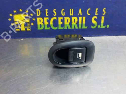 Mando elevalunas trasera derecho PEUGEOT 406 (8B) 2.0 16V (136 hp) 8448459