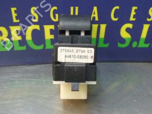 Right front window switch TOYOTA AVENSIS (_T22_) 2.0 VVT-i (AZT220_, AZT220R) | BP8435285I26 