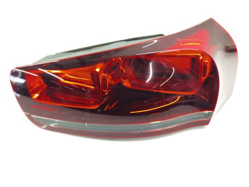 right-taillight-citroen-c4-picasso-ii-2013-38037622 main image