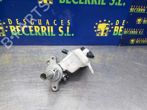 Used Brake master cylinder RENAULT LAGUNA III (BT0/1) 2.0 dCi (BT01, BT08, BT09, BT0E, BT0K, BT12, BT1C, BT1D,... (150 hp) 8456481