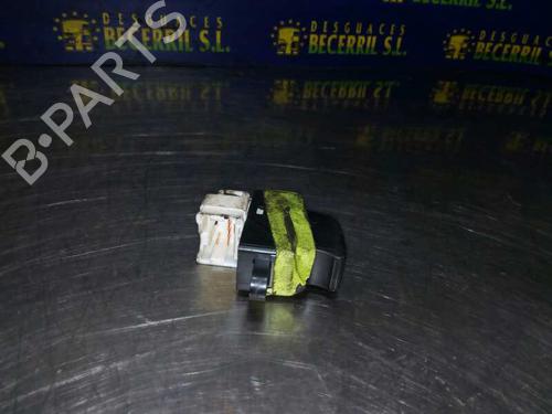 Used Right front window switch NISSAN ALMERA II Hatchback (N16) [2000-2025]  8426228