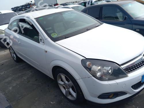 Brugte OPEL ASTRA H GTC (A04) 1.7 CDTi (L08) (101 hp) 4479948