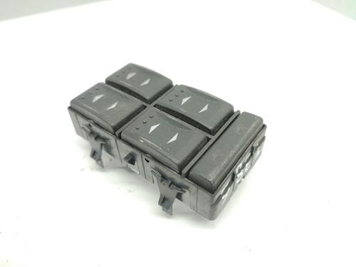 Used Left front window switch Left front window switch FORD MONDEO III (B5Y) 2.0 TDCi (130 hp) 9513129 9513129