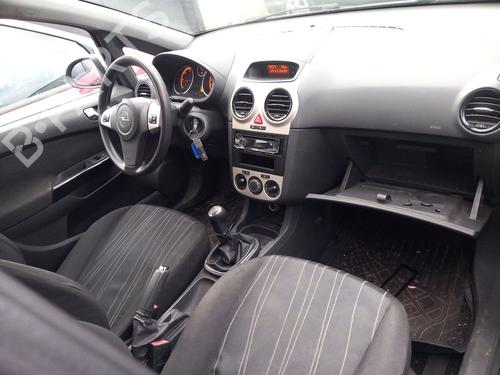 Left front fog light OPEL CORSA D (S07) 1.3 CDTI (L08, L68) | BP32328972C30 