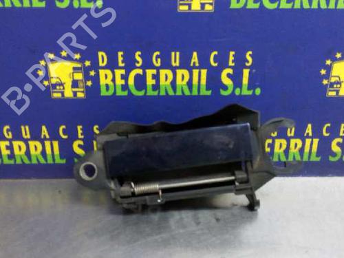 Used Front right exterior door handle AUDI A4 B5 Avant (8D5) [1994-2002]  8446548